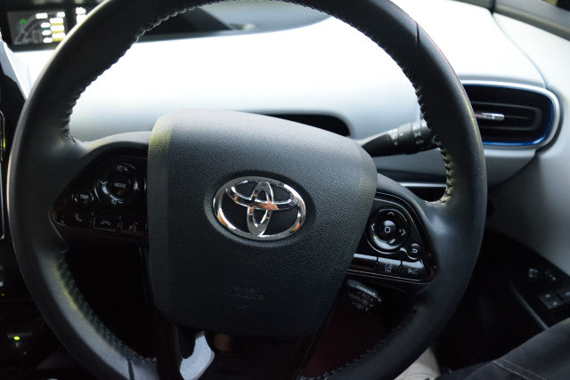 TOYOTA 2018year PRIUS A TOURING SELECTION