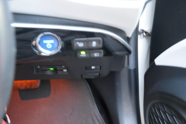 TOYOTA 2018year PRIUS A TOURING SELECTION