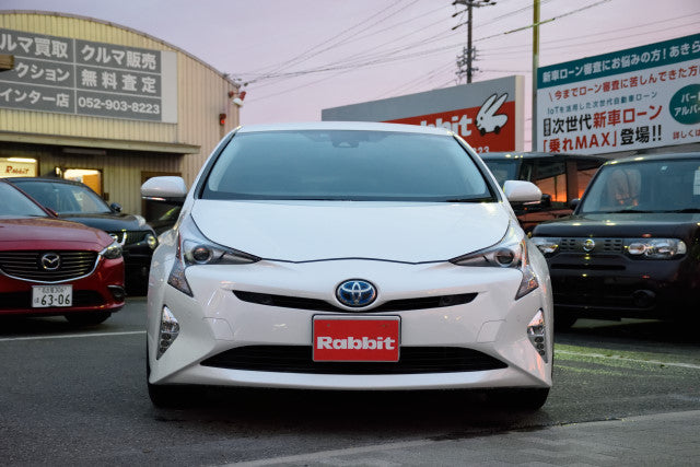 TOYOTA 2018year PRIUS A TOURING SELECTION