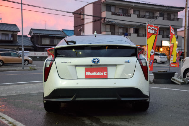 TOYOTA 2018year PRIUS A TOURING SELECTION