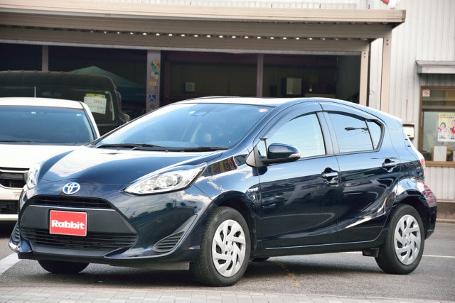 TOYOTA 2017year AQUA S