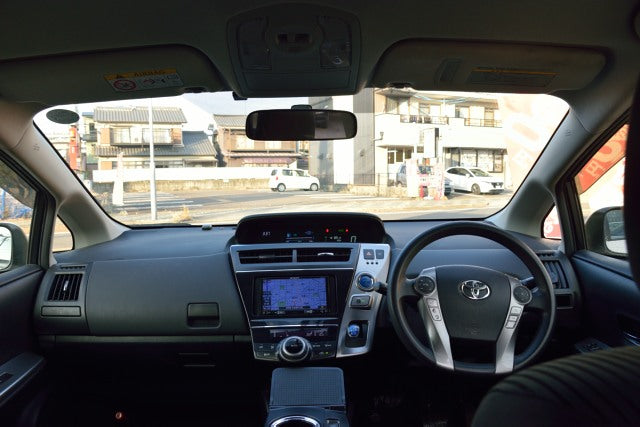 TOYOTA 2015year プリウスα S