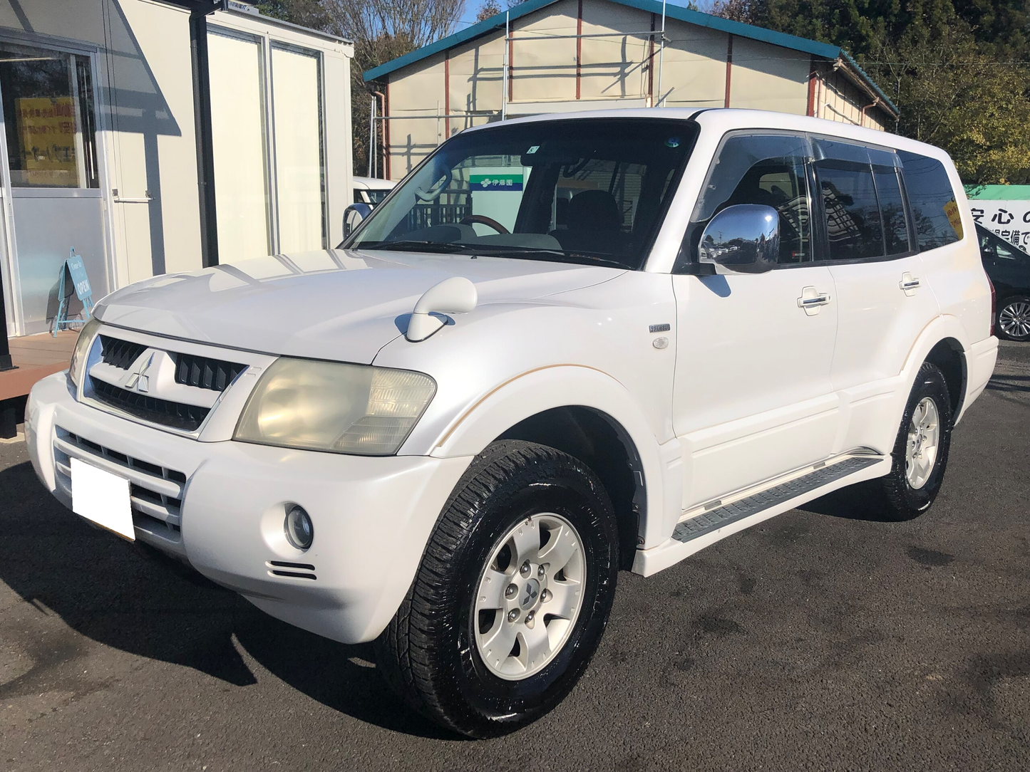 MITSUBISHI PAJERO