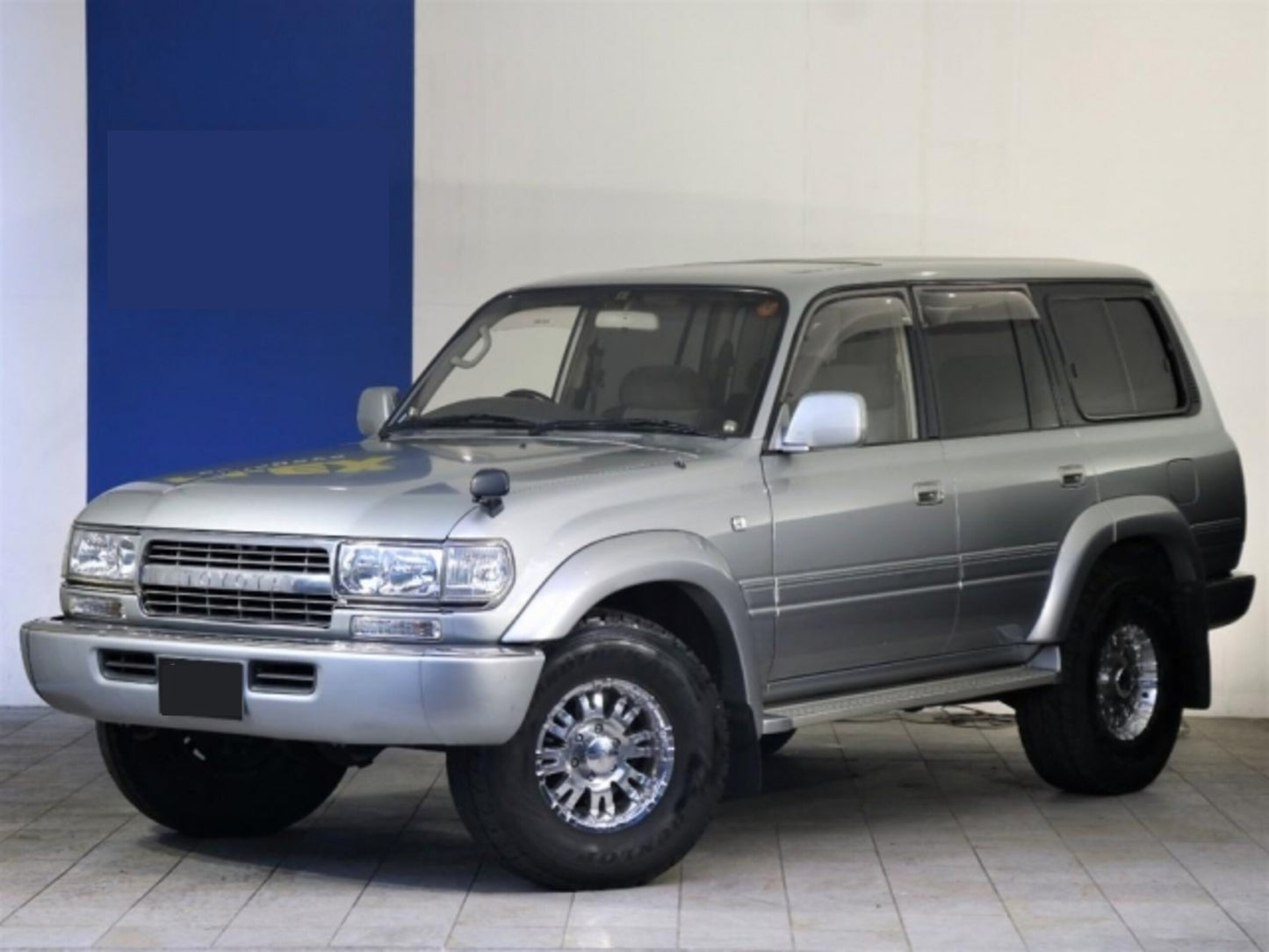 TOYOTA LAND CRUISER-80