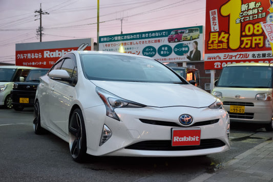 TOYOTA 2018year PRIUS A TOURING SELECTION